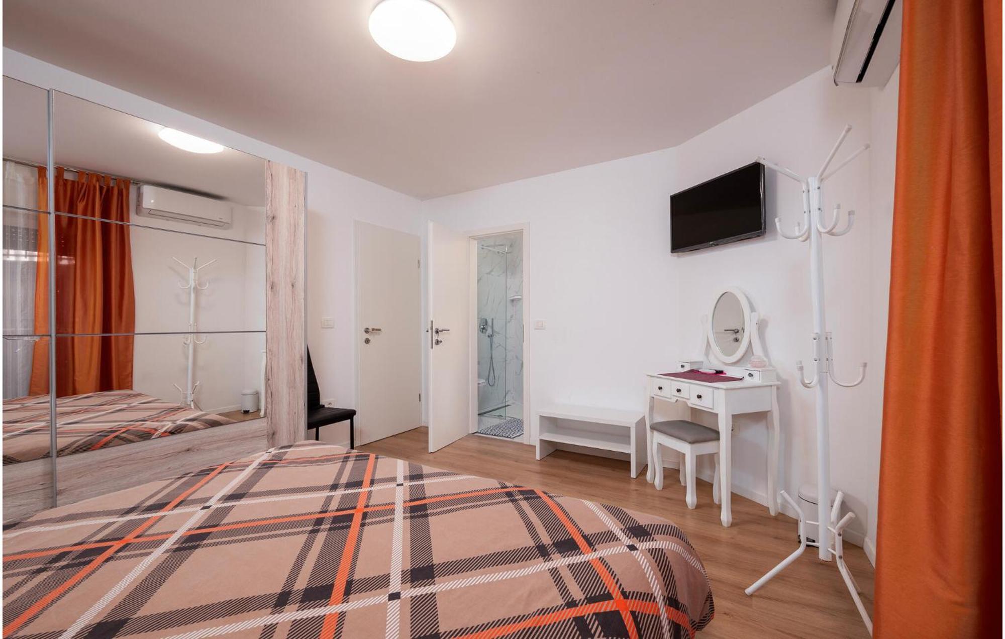 Center Sea Apartment